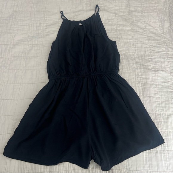 Old Navy Women’s Black Romper Size Small - Picture 8 of 15